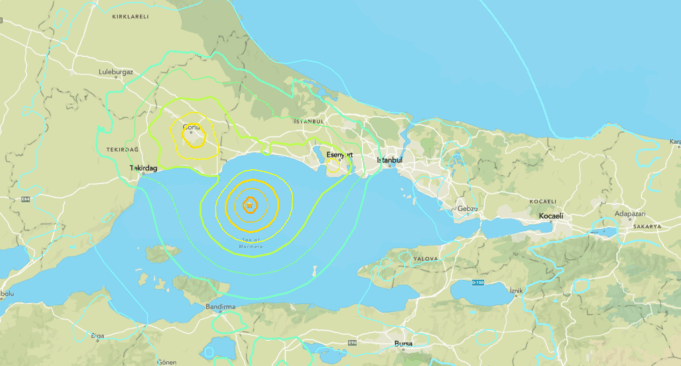 Ισχυρός σεισμός ταρακούνησε την Κωνσταντινούπολη, ξυπνώντας μνήμες και φόβο