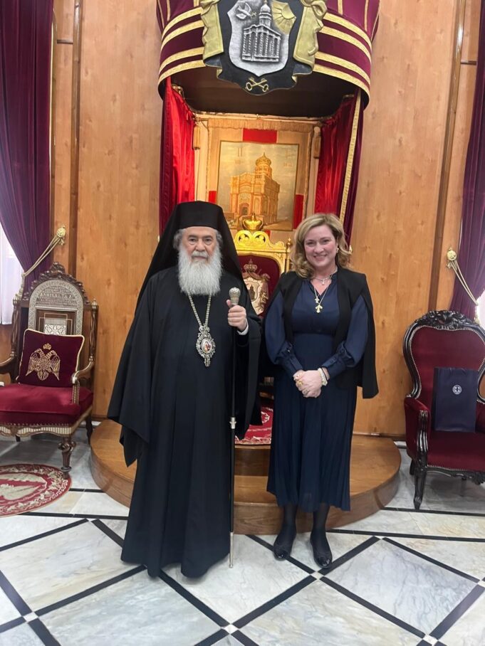 Συνάντηση Μάιρας Μυρογιάννη με τον Πατριάρχη Ιεροσολύμων
