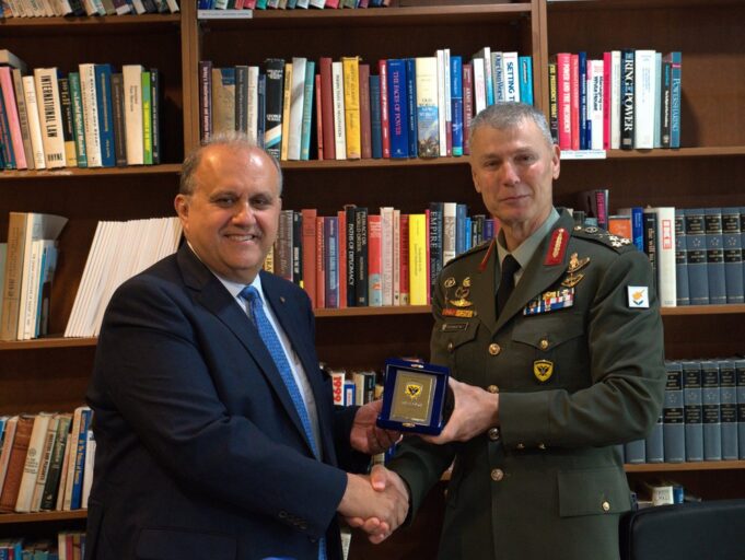 Chief of the Cyprus National Guard Visits AHI HQ