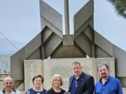 To κοριτσάκι που είχε φιλέψει τον Καζαντζάκη και τον Κακριδή στο Γερακάρι, τίμησε ο πρόεδρος του Παγκοσμίου Συμβουλίου Κρητών