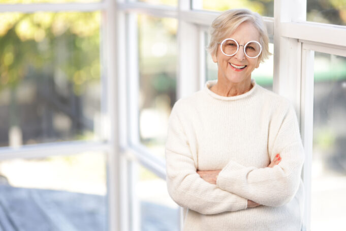 Australian Author Shelley Dark’s Debut Travel Memoir “Hydra in Winter”Holds #1 spot on Amazon Australia