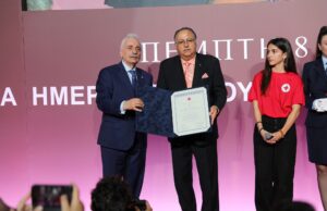 Ο Ελληνικός Ερυθρός Σταυρός τίμησε τον Σάββα Τσίβικο