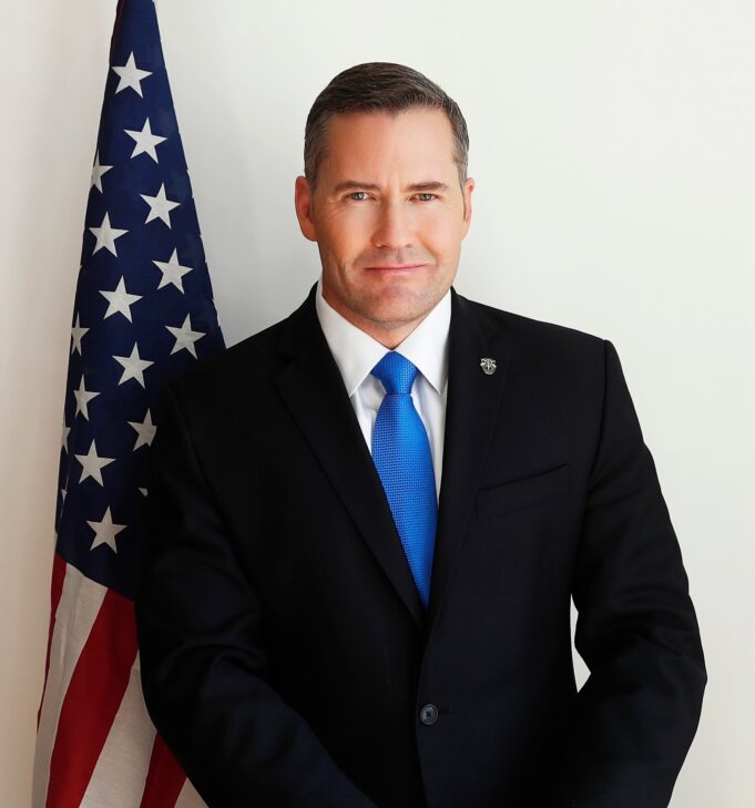 Ο Mike Waltz υποψήφιος Πρέσβης των ΗΠΑ στον ΟΗΕ