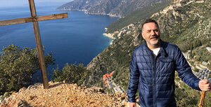 «Μαθήματα ζωής» από τους μοναχούς του Άθω σ’ ένα βιβλίο που διδάσκει μυστικά ψυχικής υγείας και μακροζωίας