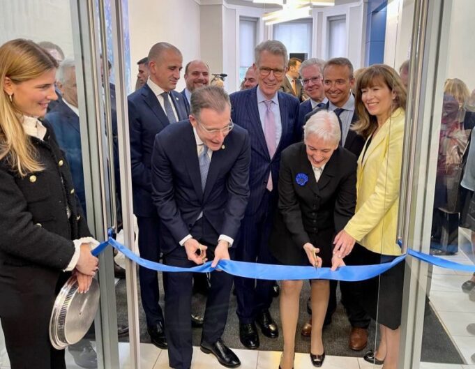 Eγκαινιάστηκε το Γραφείο του Ελληνο-Aμερικανικού Εμπορικού Επιμελητηρίου στις ΗΠΑ