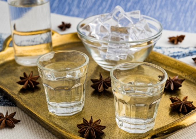 Το ούζο μεγάλος πρωταγωνιστής των εξαγωγών