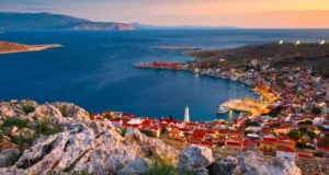 Χάλκη: Το νησί που έγινε παράδειγμα βιώσιμης τουριστικής ανάπτυξης
