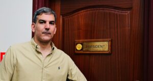 Πρόταση Γιάννη Στρουμπάκη για λύση στην Ομοσπονδία Νέας Υόρκης