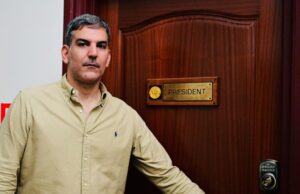 Πρόταση Γιάννη Στρουμπάκη για λύση στην Ομοσπονδία Νέας Υόρκης