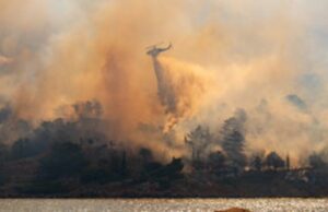 Οι πυρκαγιές απειλούν την ποιότητα των υδάτων έως και οκτώ χρόνια μετά