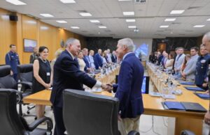 Αντιπροσωπεία της ΠαΔΕΕ στο Υπουργείο Άμυνας