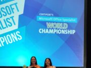 Δυο 17χρονες Ελληνίδες στην κορυφή του κόσμου στον παγκόσμιο διαγωνισμό πληροφορικής της Microsoft