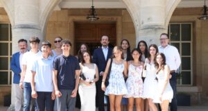 Παιδιά της Ομογένειας από ΗΠΑ-Καναδά δέχθηκε ο ΠτΔ