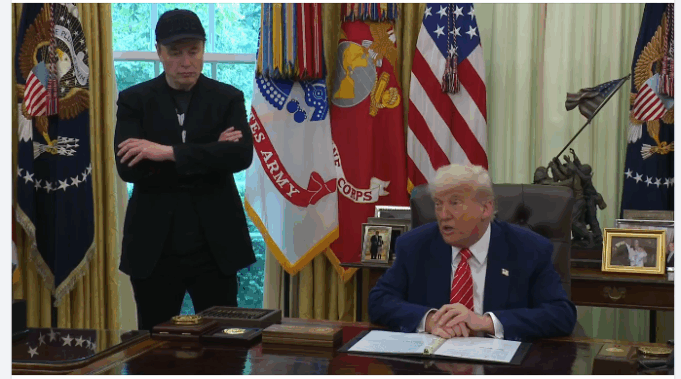 Την ίδρυση νέου πολιτικού κόμματος ανακοίνωσε ο Μασκ