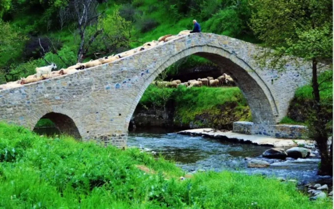 Efforts underway to fully restore Meteora’s historic stone bridges