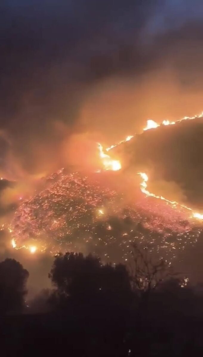 Βελτιωμένη εικόνα στα μέτωπα των πυρκαγιών σε Αχαΐα, Πρέβεζα, Χίο και Ζάκυνθο