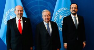 Μήνυμα επανέναρξης διαπραγματεύσεων έστειλε ο Γ.Γ. του ΟΗΕ