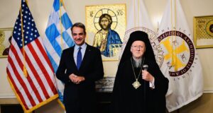 PM Mitsotakis meets with Ecumenical Patriarch