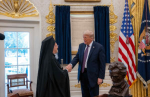 Με τον Πρόεδρο Τραμπ συναντήθηκε ο Πατριάρχης Βαρθολομαίος