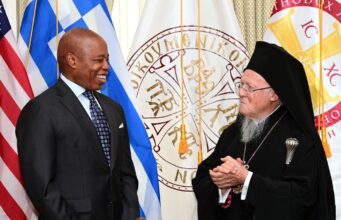 Αποσύρεται από την κούρσα των δημοτικών εκλογών ο Έρικ Άνταμς
