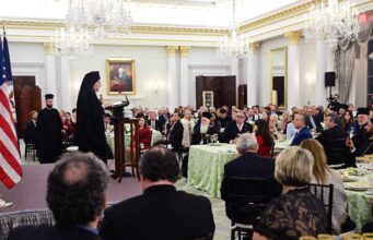 Ο Πατριάρχης Βαρθολομαίος προειδοποιεί για την άνοδο του εθνικισμού και καλεί σε διάλογο