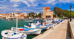 Greeks choose nearby islands, shorter getaways and last- minute bookings