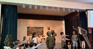Fantis School Commemorates OXI Day with Tribute to “Civilians: Everyday Heroes”