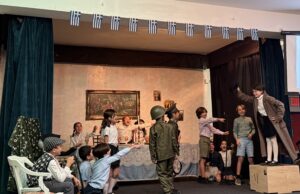 Fantis School Commemorates OXI Day with Tribute to “Civilians: Everyday Heroes”