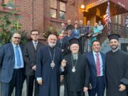 O Άγιος Δημήτριος στο Ισπανικό Χάρλεμ έβαλε τα γιορτινά του και περιμένει τους πιστούς