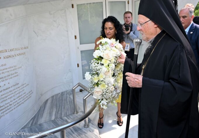 Ο Οικουμενικός Πατριάρχης στη Νέα Υόρκη – Δοξολογία στον Αγιο Νικόλαο WTC