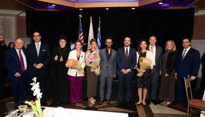 Η Κυπριακή Ομοσπονδία τίμησε τον Πάνο Παναγή και την δρα Μαρίνα Θεοδότου