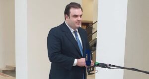 Ομόφωνα εξελέγη πρόεδρος του Eurogroup ο Κυριάκος Πιερρακάκης