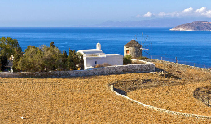 Οι Μικρές Κυκλάδες στα 10 πιο αγαπημένα «μικροσκοπικά νησιά» για τους Γάλλους ταξιδιώτες