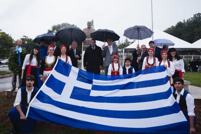 Η προτομή του Ελευθερίου Βενιζέλου στην Πρεσβεία της Ελλάδας στη Βραζιλία – Ημέρα του Ελληνα Μετανάστη