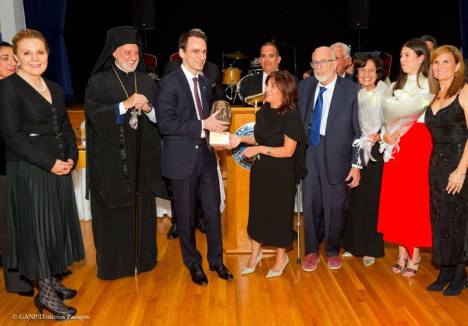 Με το Ομήρειο Βραβείο τίμησε η Χιακή Ομοσπονδία τον Μιχάλη Κράτσιο