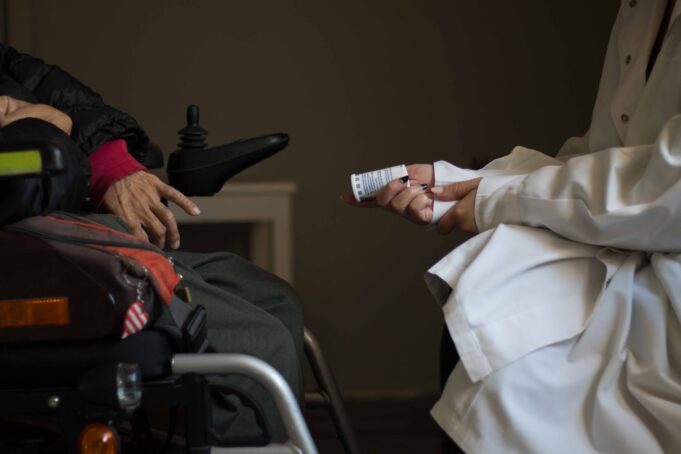 The Hellenic Initiative and GIVMED Provide Lifesaving Medicines to Greek Seniors