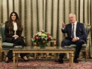 Η Πρώτη Εβδομάδα της Κίμπερλι Γκιλφόιλ: Η Νέα Πρέσβης Φέρνει στην Αθήνα την Άμεση Διπλωματία της εποχής Τραμπ