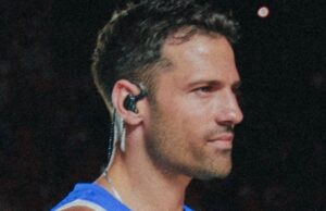 Review: Konstantinos Argiros mesmerizes the Barclays Center in Brooklyn with his Greek vocals