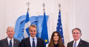 PM Mitsotakis meets with US Interior and Energy Secretaries
