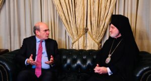 Στη Νέα Υόρκη ο κ. Χατζηδάκης – Συνάντηση με Αρχιεπίσκοπο Ελπιδοφόρο