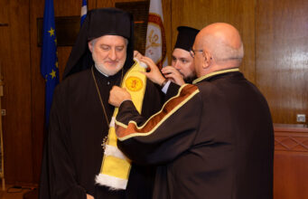 Ο Αρχιεπίσκοπος Αμερικής Ελπιδοφόρος αναγορεύθηκε Επίτιμος Διδάκτορας του Πανεπιστημίου Πατρών
