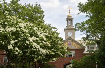 Τουλάχιστον δύο νεκροί και πολλοί τραυματίες από τα πυρά ενόπλου στο πανεπιστήμιο Μπράουν του Ρόουντ Άιλαντ