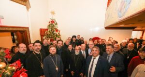 Metropolis of New Jersey Hosts Annual Christmas Tree Lighting