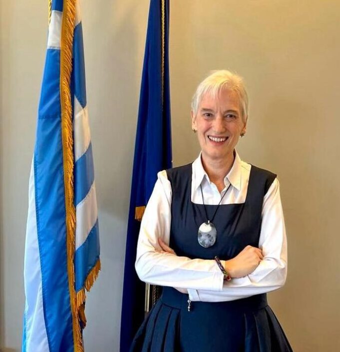 Επιστρέφει στην Ελλάδα η Πρέσβης Αικ. Νασίκα
