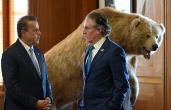 Συνάντηση Σ. Παπασταύρου – Ντ.Μπέργκαμ στην Ουάσιγκτον