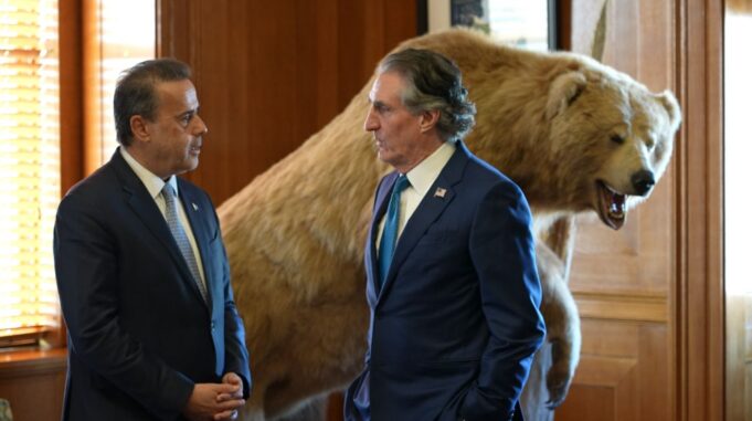 Συνάντηση Σ. Παπασταύρου – Ντ.Μπέργκαμ στην Ουάσιγκτον