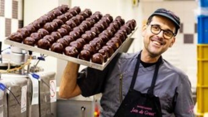 Χημική ουσία στη μαύρη σοκολάτα μπορεί να επιβραδύνει τη γήρανση