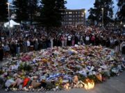 Σε πένθος έχει βυθιστεί η Αυστραλία μετά την αντισημιτική επίθεση στην παραλία Μπόνταϊ