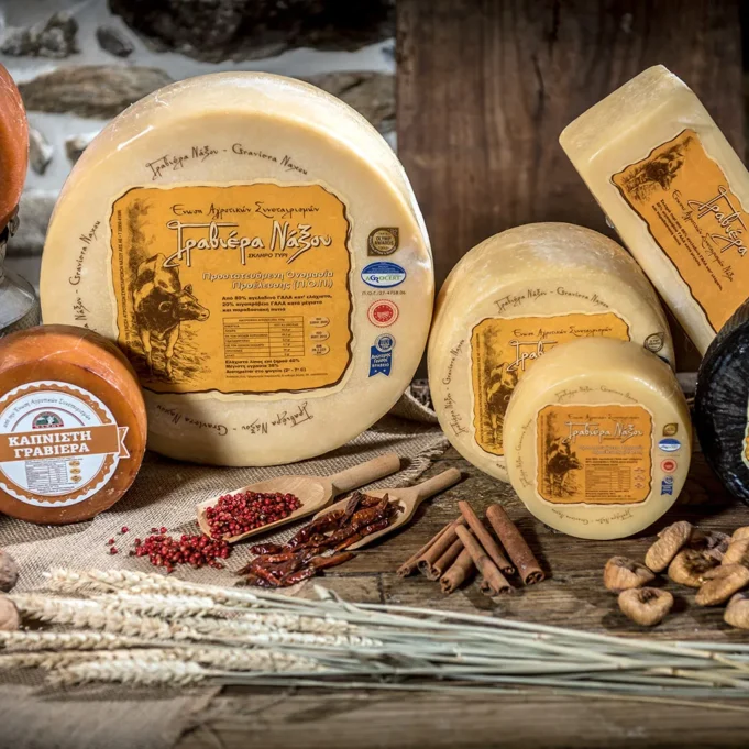 Taste Atlas: Στη κορυφή του κόσμου η Γραβιέρα Νάξου ΠΟΠ