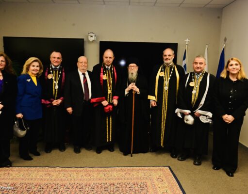 Το ΑΠΘ τίμησε τον Αρχιεπίσκοπο Δημήτριο με το έμβλημα «Άγιος Δημήτριος»